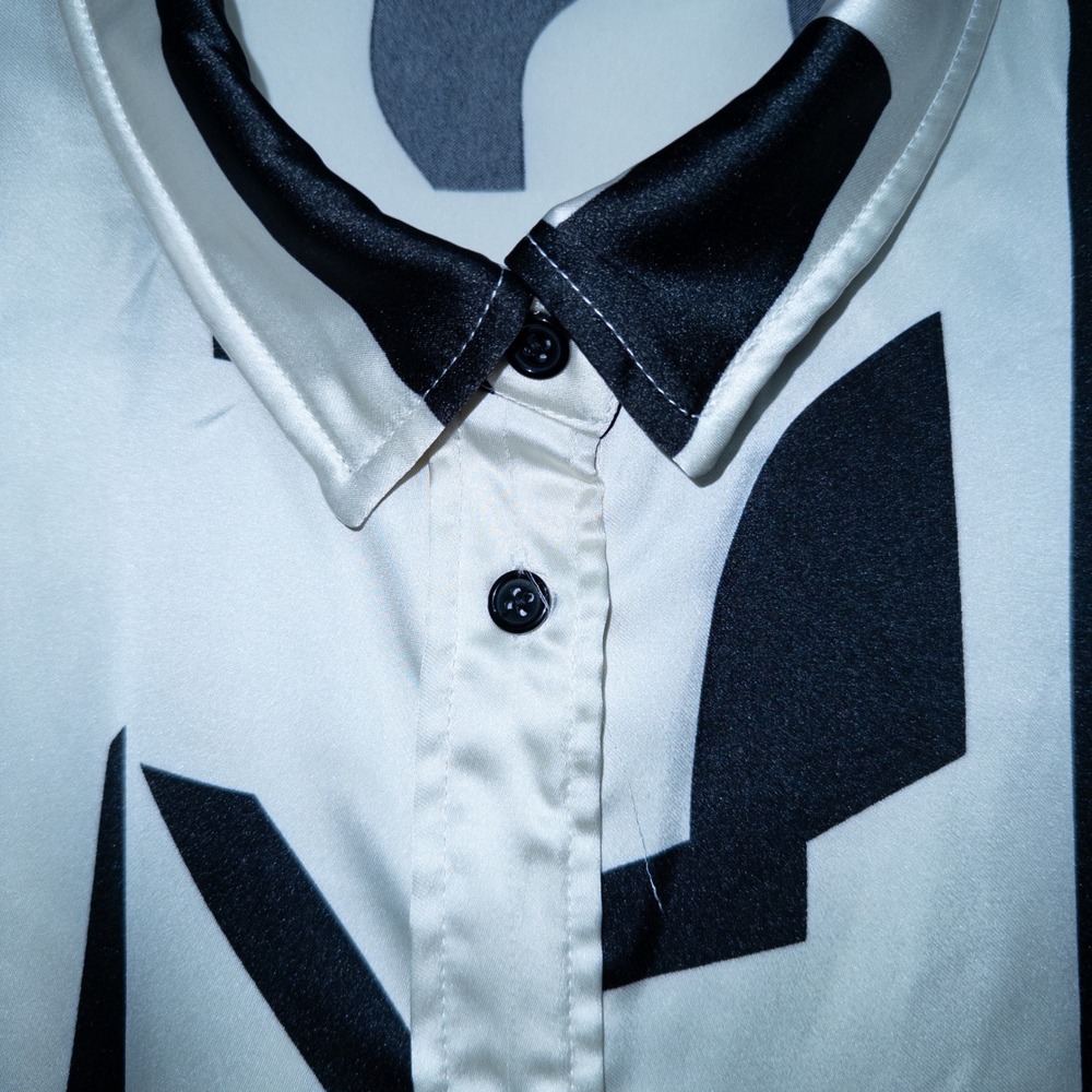 4th & Reckless ASOS Black & White Mono Print Satin Button Down Top Size XXL - Picture 3 of 9